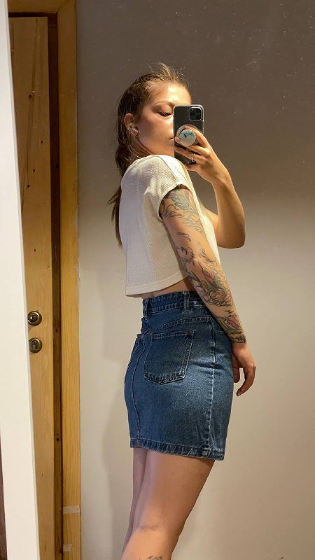 Топы SHEIN, джинсовая юбка XS, рубашка H&M XS, штаны 42 рр 4