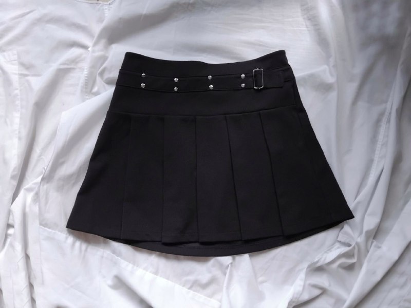 Юбка Size S, Толстовка Унисекс Size M, Шорты джинсовые Size S