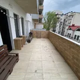 Сдается квартира в Сабуртало, 2 комнаты, с большой верандой 2