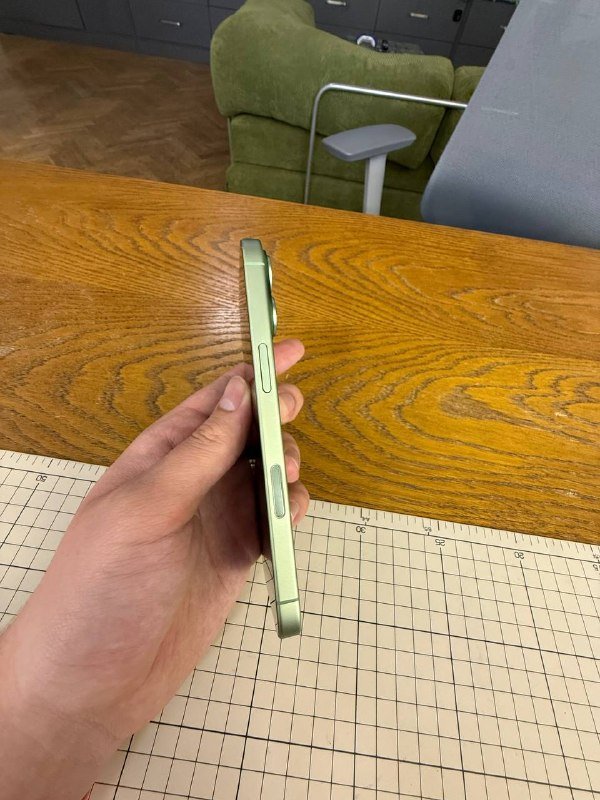 iPhone 17 5