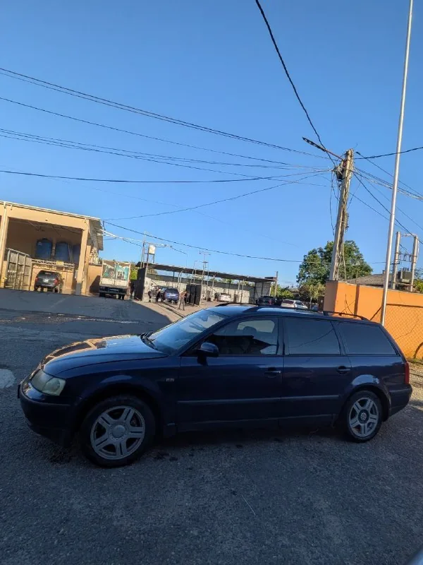 Volkswagen Passat 1