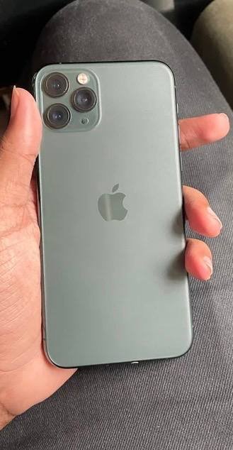 iPhone 11 pro 64 GB 2