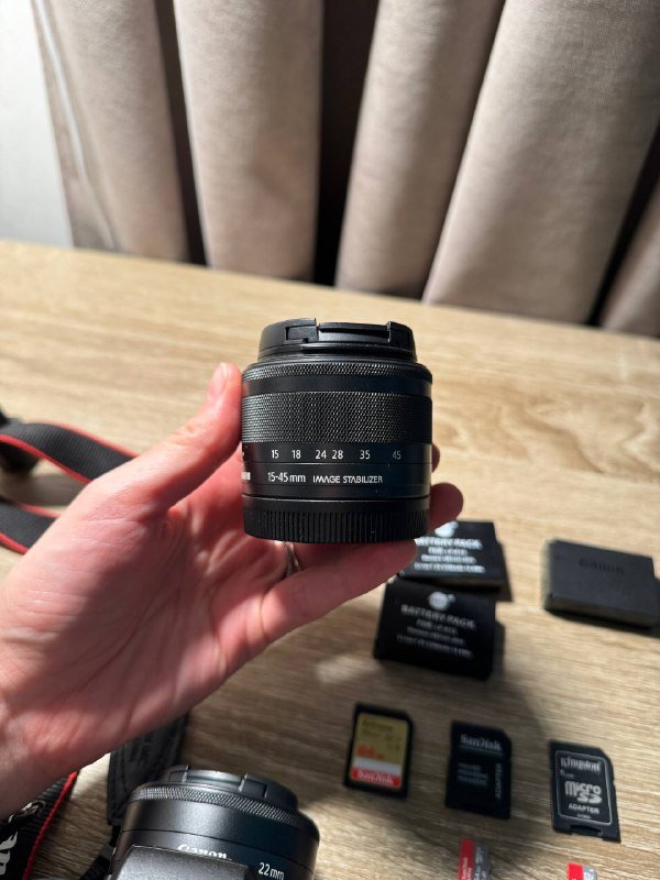 Canon EOS M50 Mark I, объективы, карты памяти, аккумуляторы 5