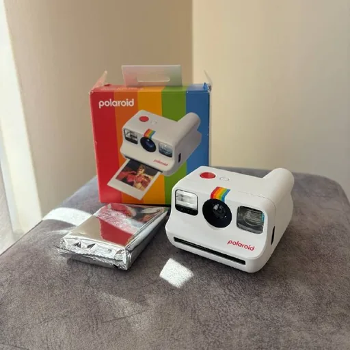 Polaroid Go Gen 2 фотоаппарат с фотоплёнкой