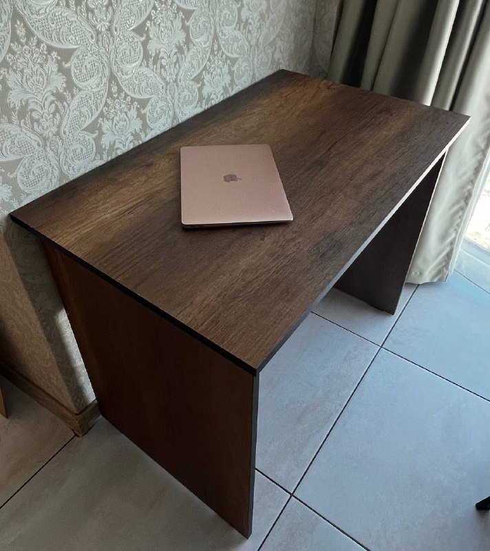 Письменный стол темный 100x60x80