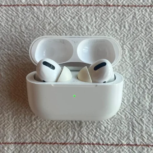 Наушники Apple AirPods Pro 1 поколения