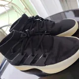 Кроссовки Adidas Fear Of God, размер 42.5 6