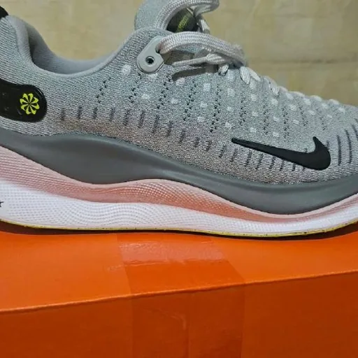 Унисекс кроссовки Nike
