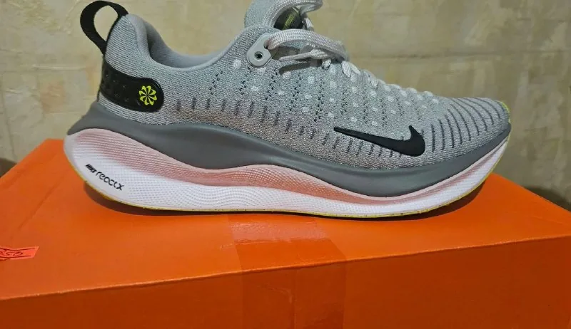 Унисекс кроссовки Nike 1