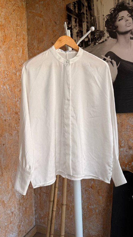 Куртка, цепь, сумка, блуза 4