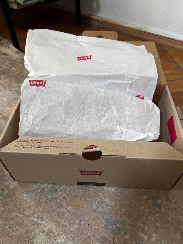 Кожаная женская куртка, Кеды Levi’s, Юбка S 9