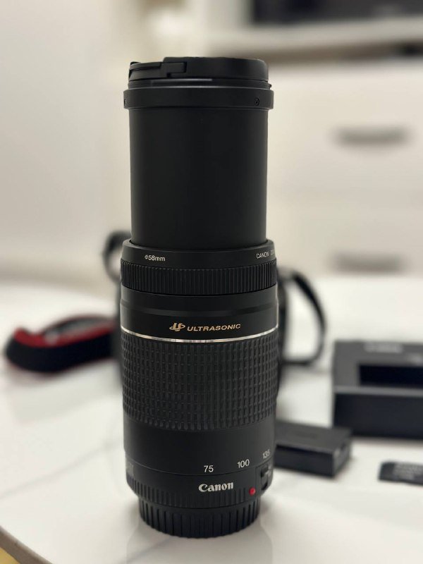 Canon EOS 1200d, объектив Canon 75-300 mm, сумка Canon EOS 4