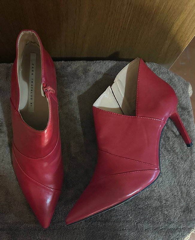 Джинсы Mavi, Topshop, Massimo Dutti, кожаные ботинки Nursace, кроссовки Steve Madden, туфли ZARA 6