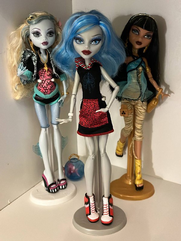 Куколки Monster High, Ever After High, Bratz