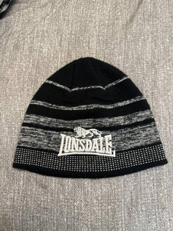 Lonsdale London hat