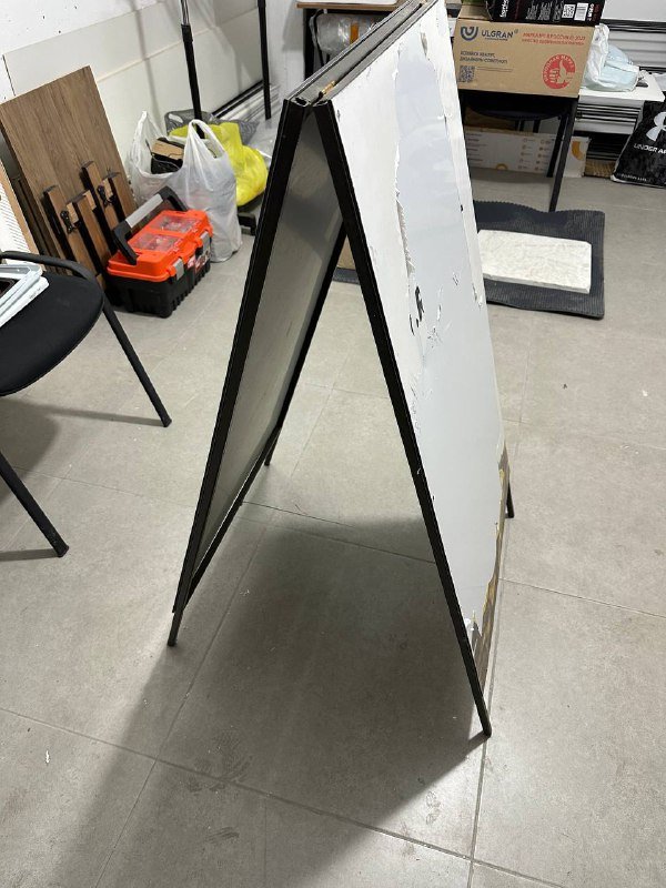 Штендер металлический с пластиковыми панелями 2