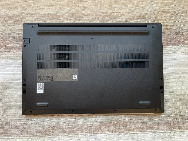 Ноутбук Lenovo V15 G5 IRL 6