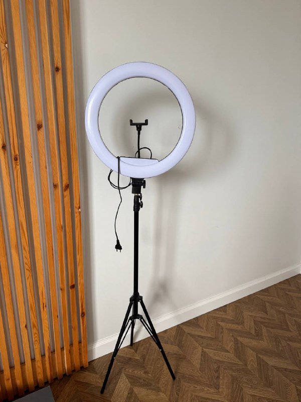 Кофемашина капсульная Nespresso C30 Essenza Mini, игровая приставка Dendy Simba`s, мышь Xiaomi, гирлянда светодиодная, кольцевая лампа, кофемолка BRAYER BR1182 5