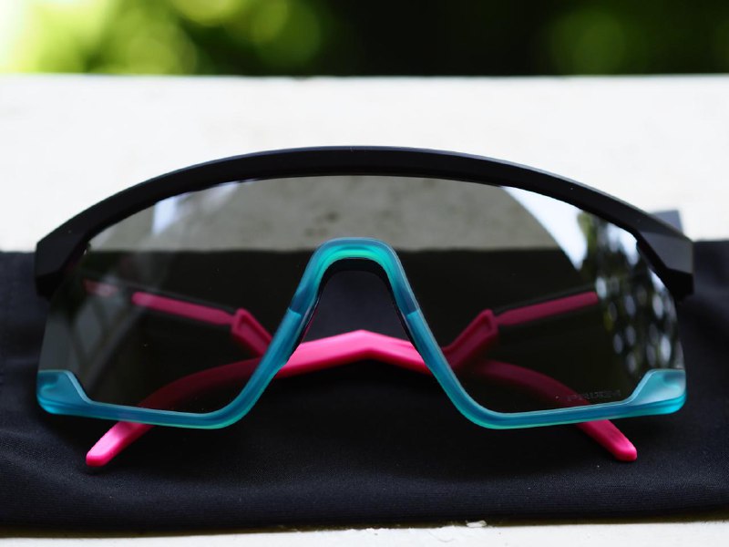 Спортивные очки Oakley BXTR 4