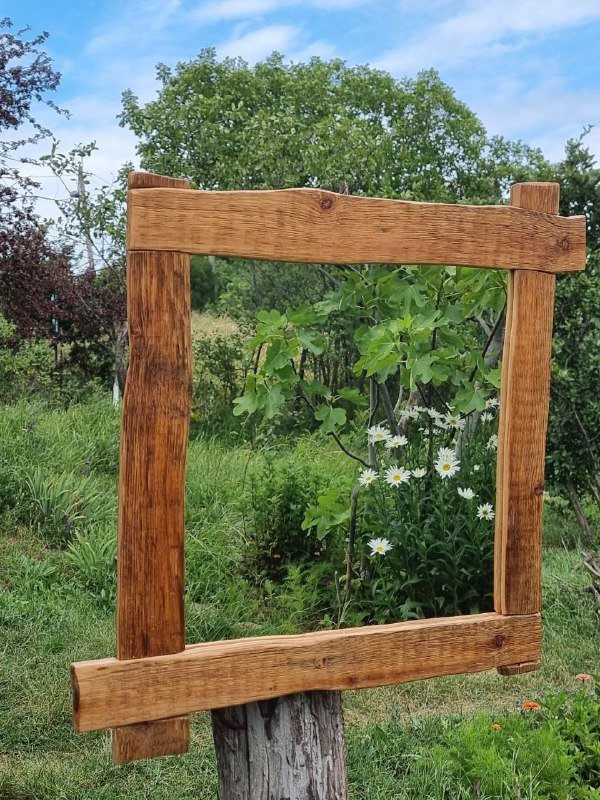 Два зеркала в деревянных рамах ручная работа