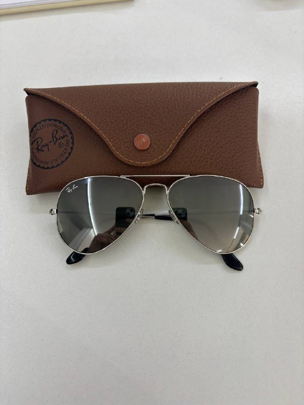 Солнцезащитные очки ray ban