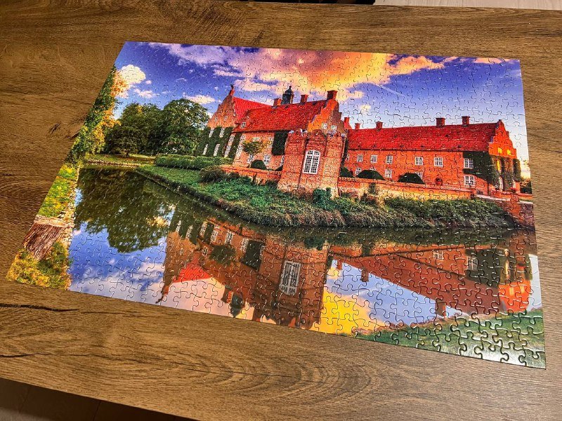 9 пазлов разных размеров в одной коробке 4