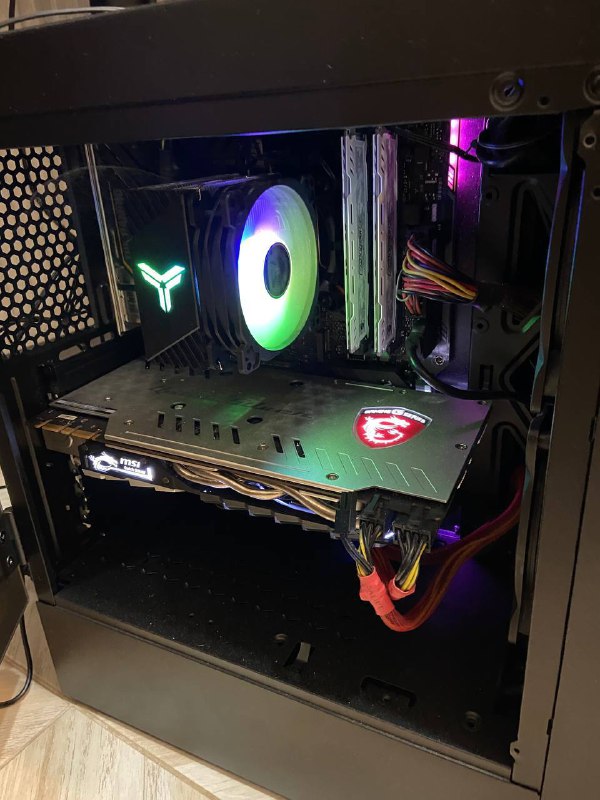Корпус Zalman, процессор Intel i5-10400F, 16GB RAM, GTX 1070, SSD 250GB, HDD 1TB, клавиатура Razer, мышка Corsair
