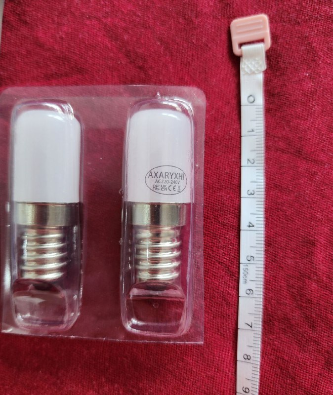 Жилет безрукавка с капюшоном тёплый размер M 8