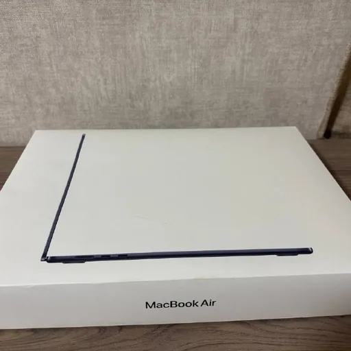 Коробка от MacBook Air