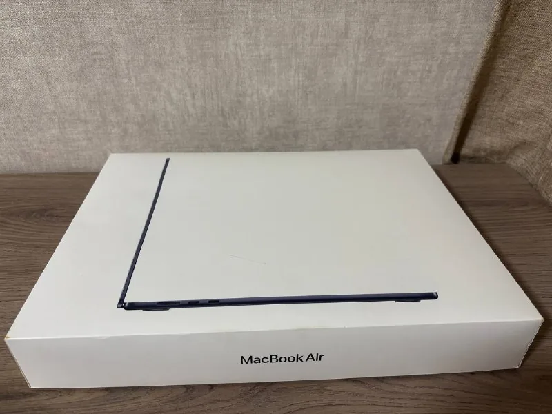 Коробка от MacBook Air 1
