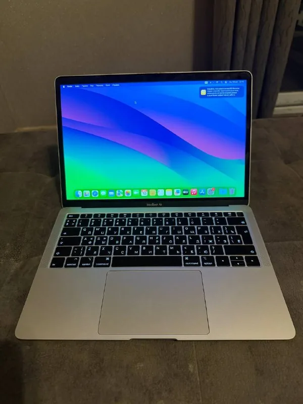 MacBook Air 2019 Retina 13” 1