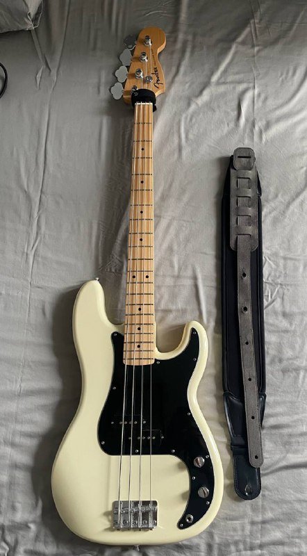Fender precision bass 3