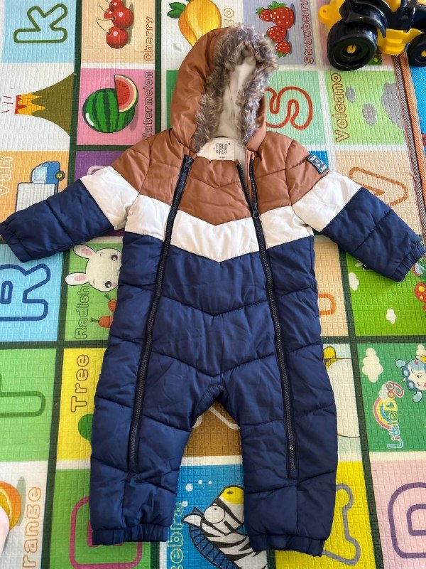 Верхняя одежда и ботинки для детей 3+ месяцев