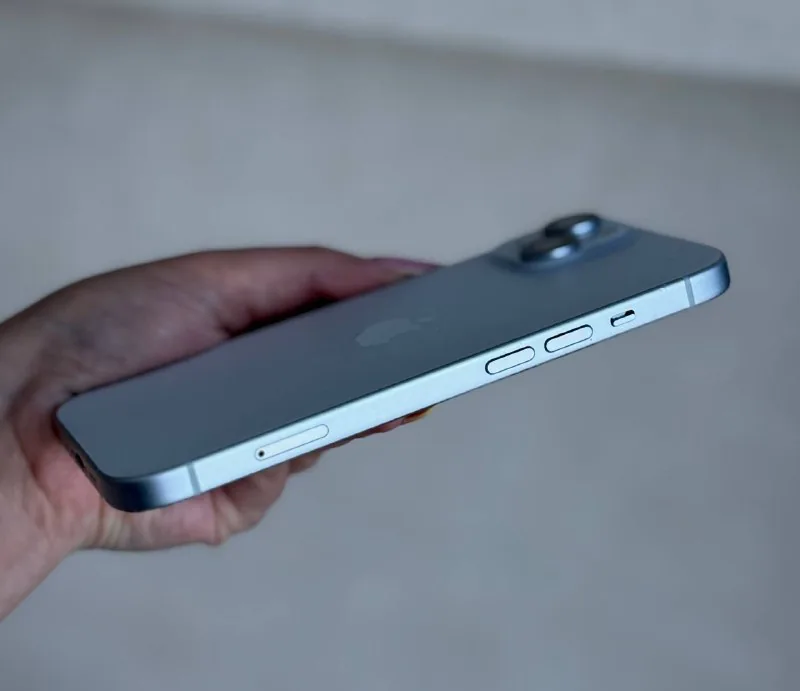 iPhone 15 1