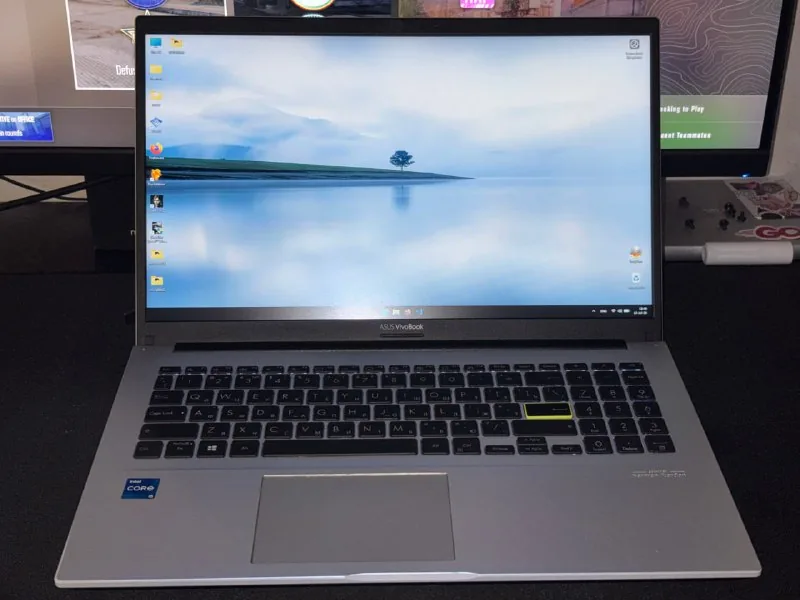 Asus Vivobook X513EA laptop 1