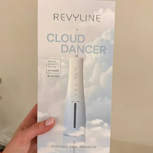 Ирригатор и электрическая зубная щетка Revyline