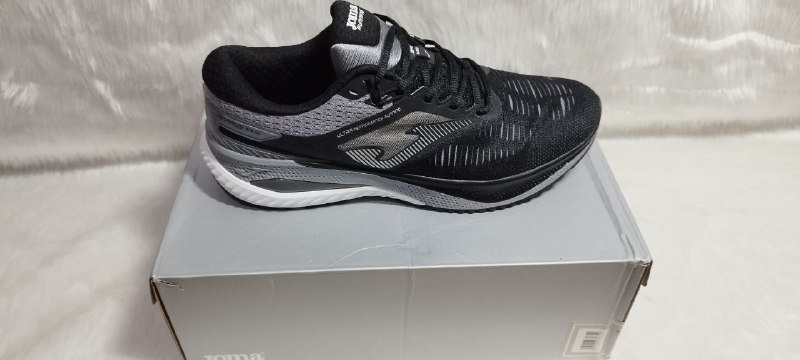 Joma кроссовки размер 44