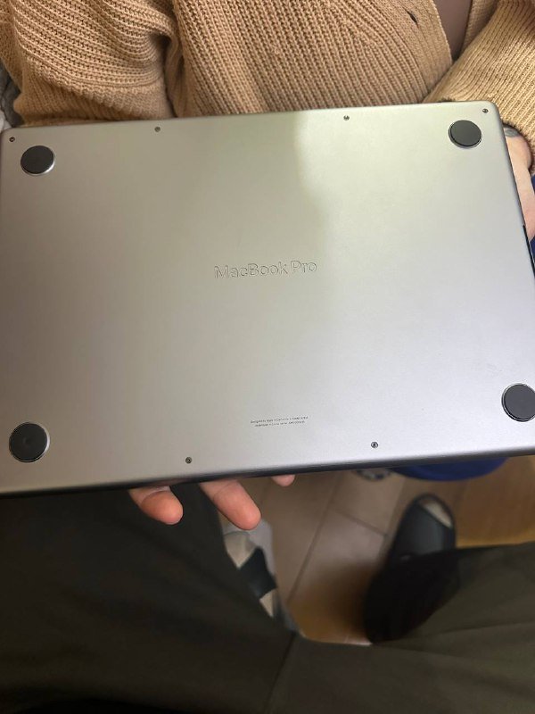 MacBook Pro M3 8/512 Гб 5