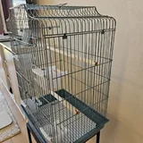 Клетка для птиц, столик, корм, лампы, жердочки 4