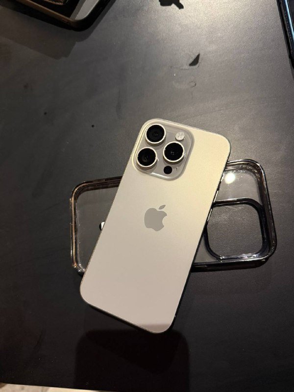 iPhone 15 Pro 256 GB 9