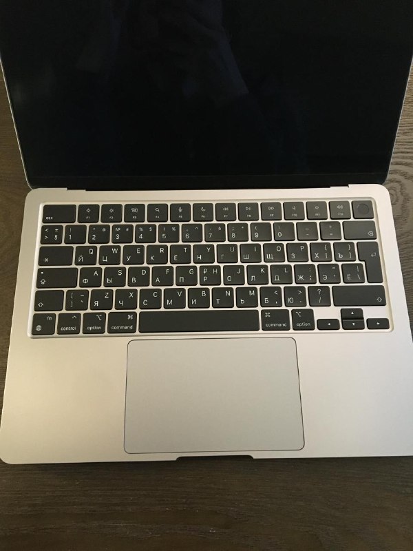 MacBook M2 Air 13.6 16/256 Space Gray 4