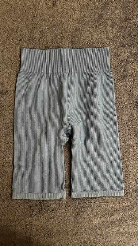 Оранжевый топ, белый льняной, юбка-шорты, футболка, зеленый топ, велосипедки 6