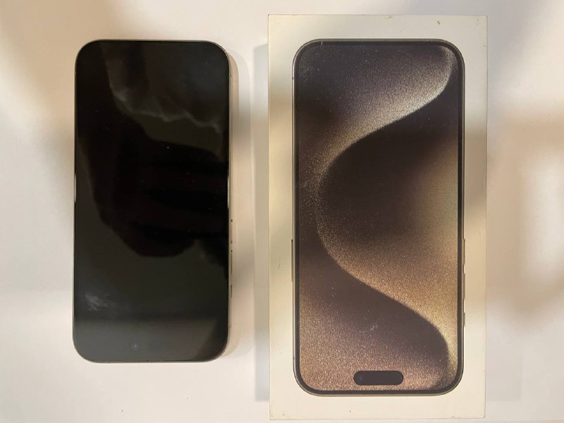 iPhone 15 Pro 256GB Natural Titanium 1