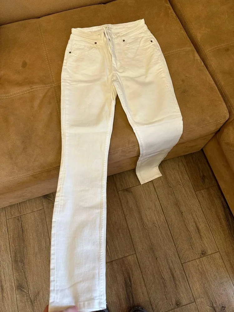 Джинсы H&M белые 1