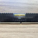 Corsair Vengeance LPX 16GB DDR4 2400 1