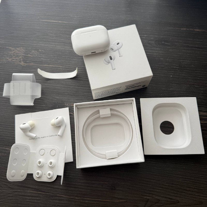 Apple AirPods Pro 2 Lightning