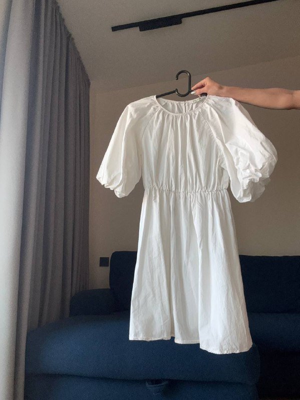 Хлопковое платье с объемными рукавами размер S