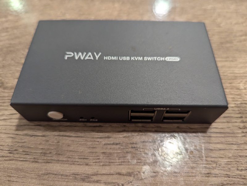 AMD Ryzen 5 1600AF, Термопаста Arctic Cooling MX-4, KVM переключатель, Sapphire Pulse AMD Radeon RX 6600, Sapphire Pulse AMD Radeon RX 580 3