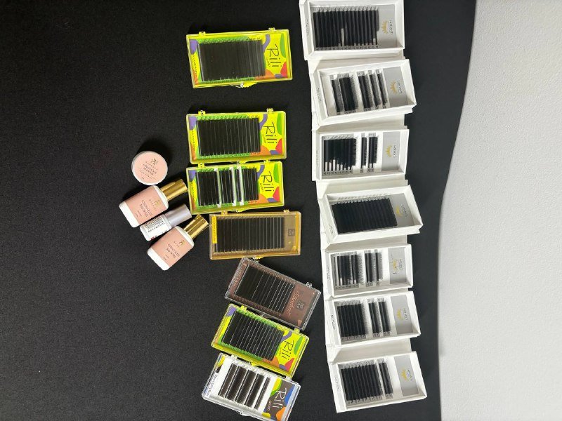 Ресницы для наращивания, клей, ремувер, лешбокс, подушка под голову 2