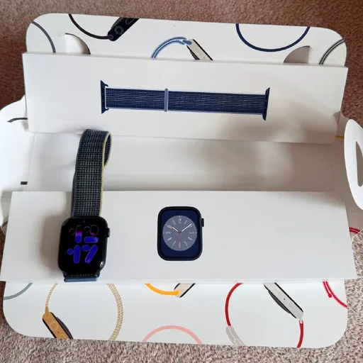 Apple Watch SE и Series 8